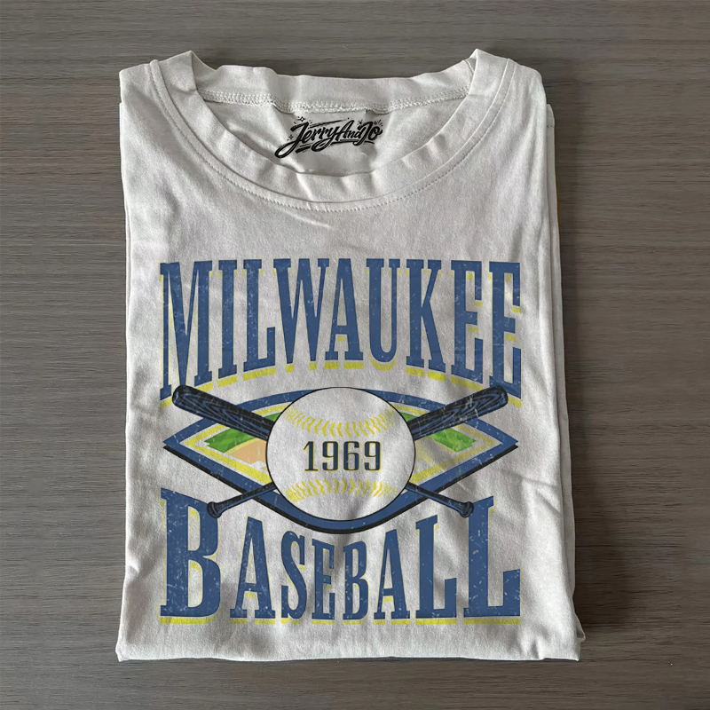 Vintage Milwaukee Baseball Reprinted Graphic T-shirt B-00143