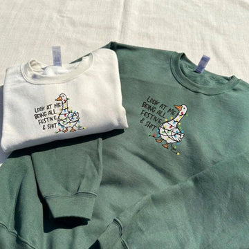GOOSE CHRISTMAS EMBROIDERED TEE TH-00018