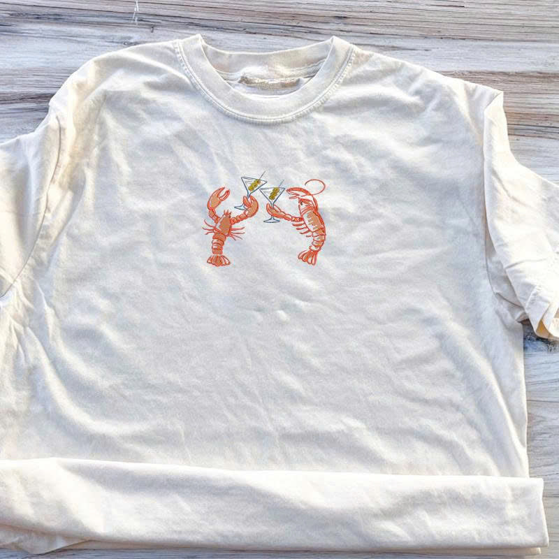 LOBSTER MARTINI COASTAL MACHINE EMBROIDERED TEE TH-0040