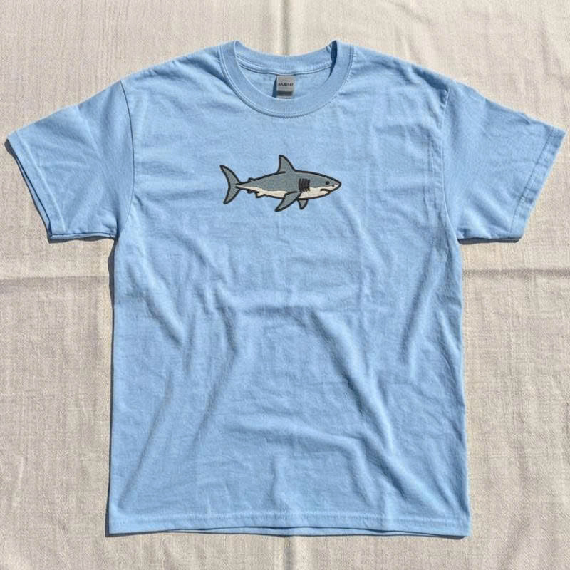 CLASSIC SHARK EMBROIDERED TEE TH-0041