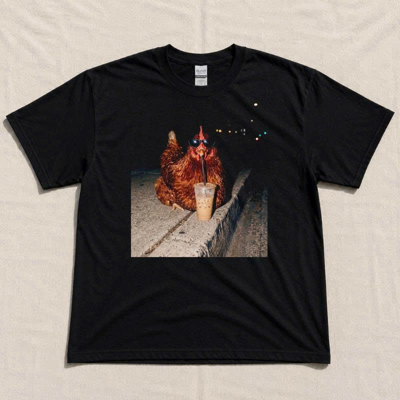CHICKEN DRINKING ICED COFFEE GRAPHIC TEE TH-0050