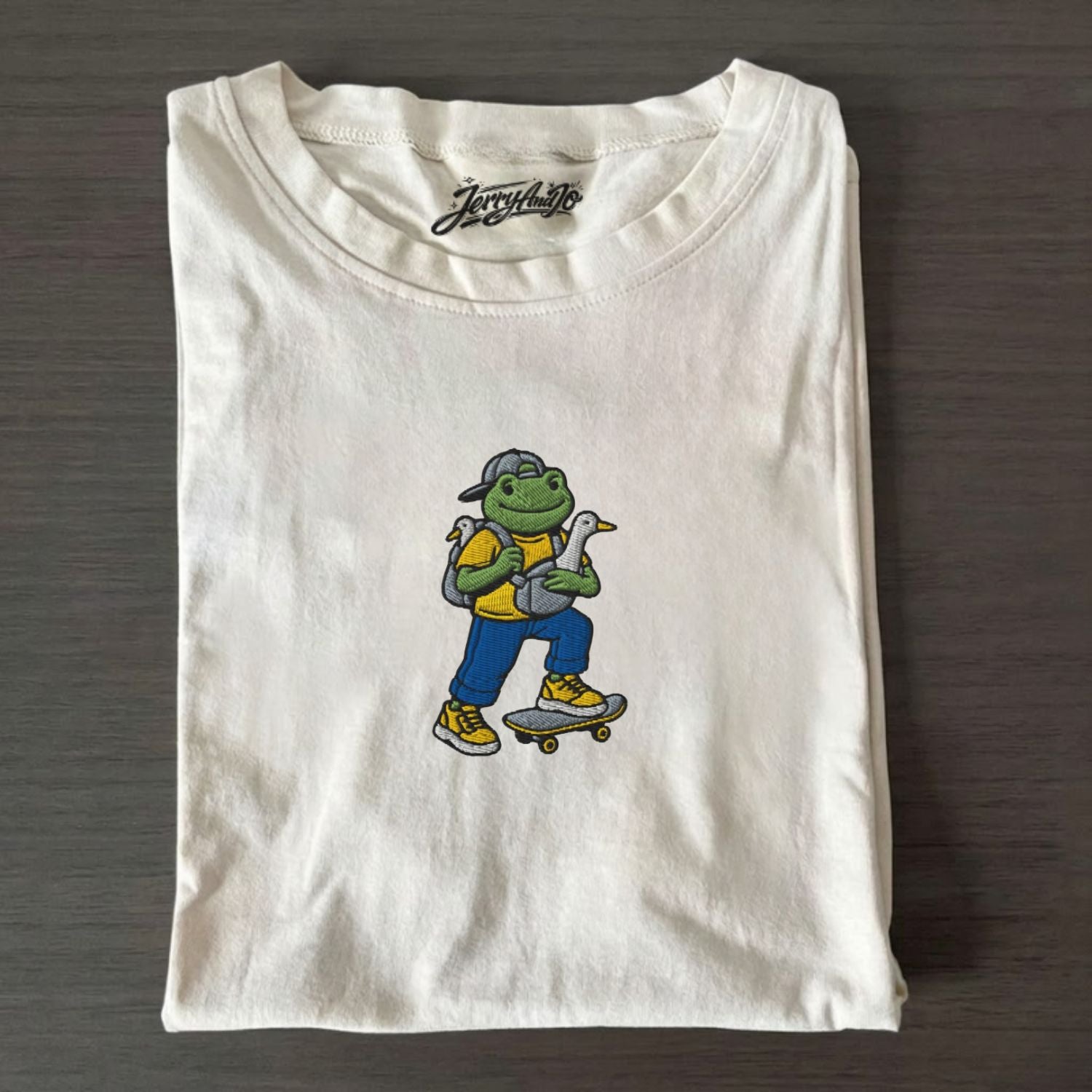 SKATEBOARDING FROG WITH GOOSE EMBROIDERED TEE NN-0023