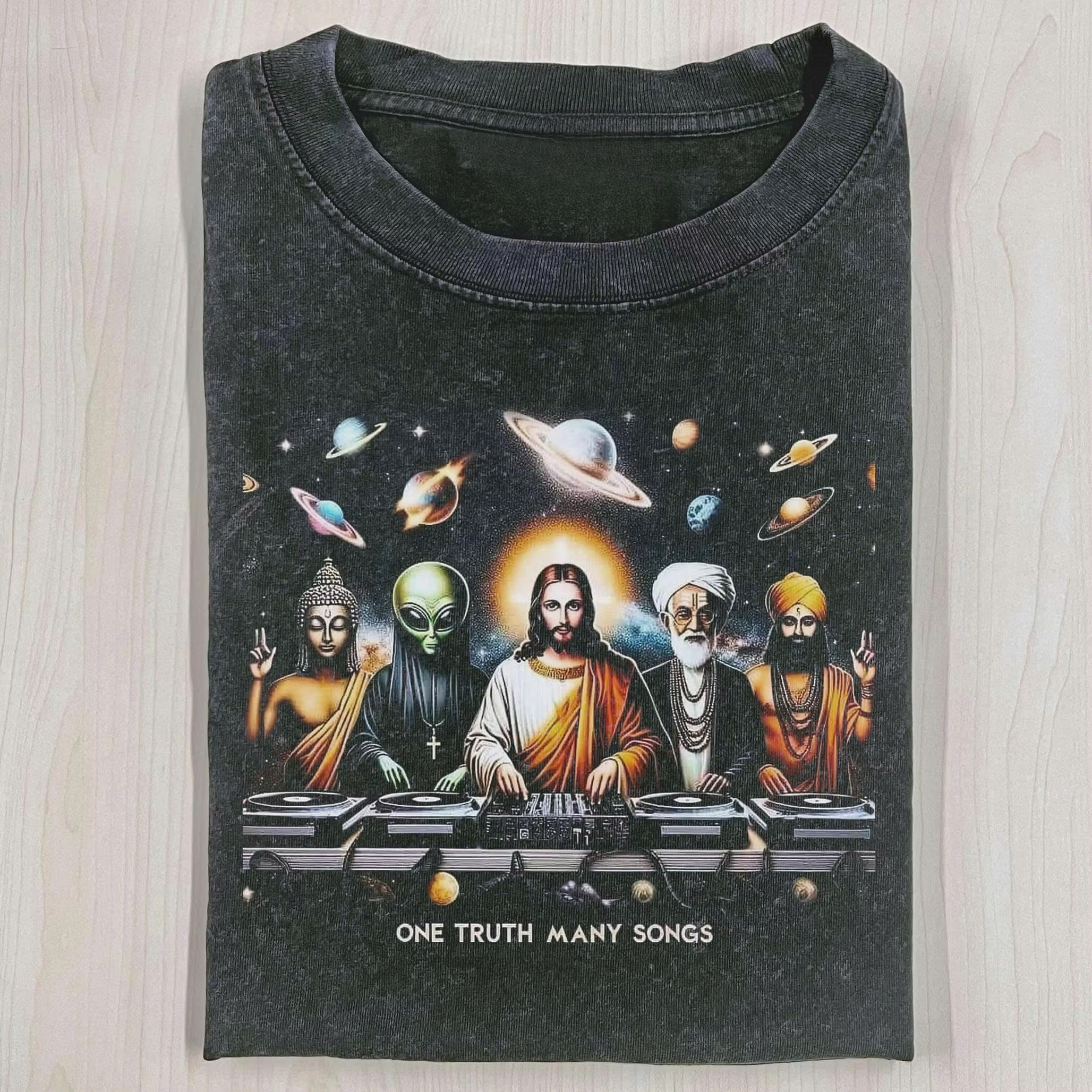 VINTAGE COSMIC DJ OVERSIZED T-SHIRT LL - 0168