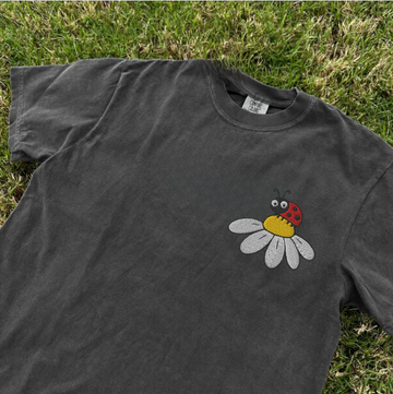 LADYBUG DAISY EMBROIDERED TEE BN-00068