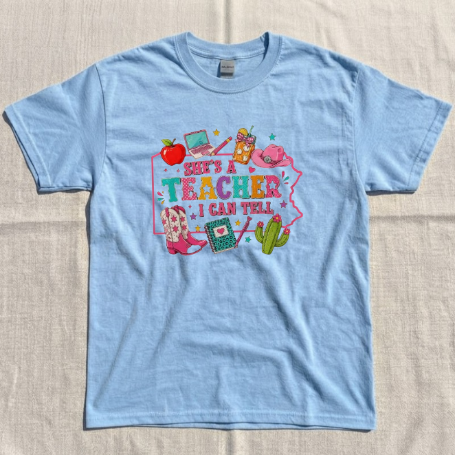 SHE'S TEACHER I CAN TELL, PERSONALIEZD OUTLINE MAP STATE, BACK TO SCHOOL TEE BN-00094