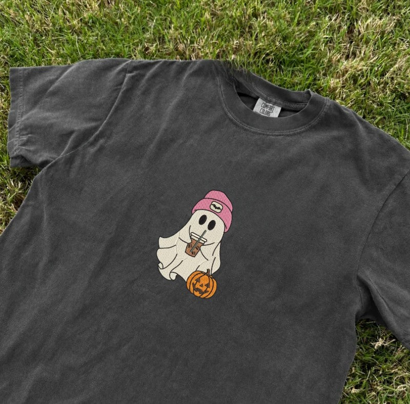 EMBROIDERED COFFEE GHOST HALLOWEEN TEE XIU-0052