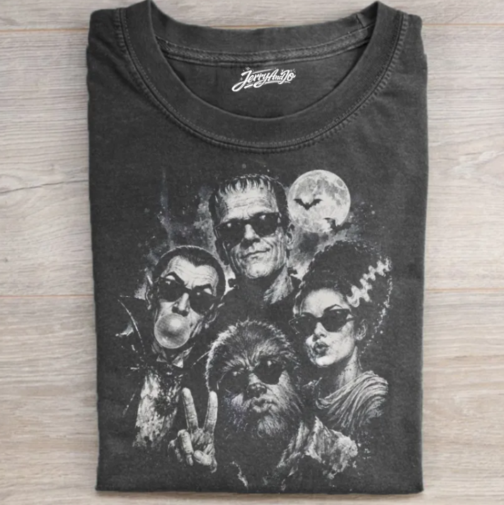 RETRO HALLOWEEN MONSTER SELFIE T-SHIRT TR-00255