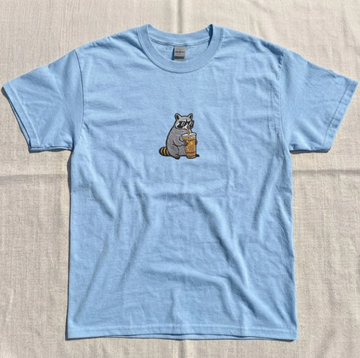 RACCOON DRINKING ICED COFFEE EMBROIDERED TEE TR-0070