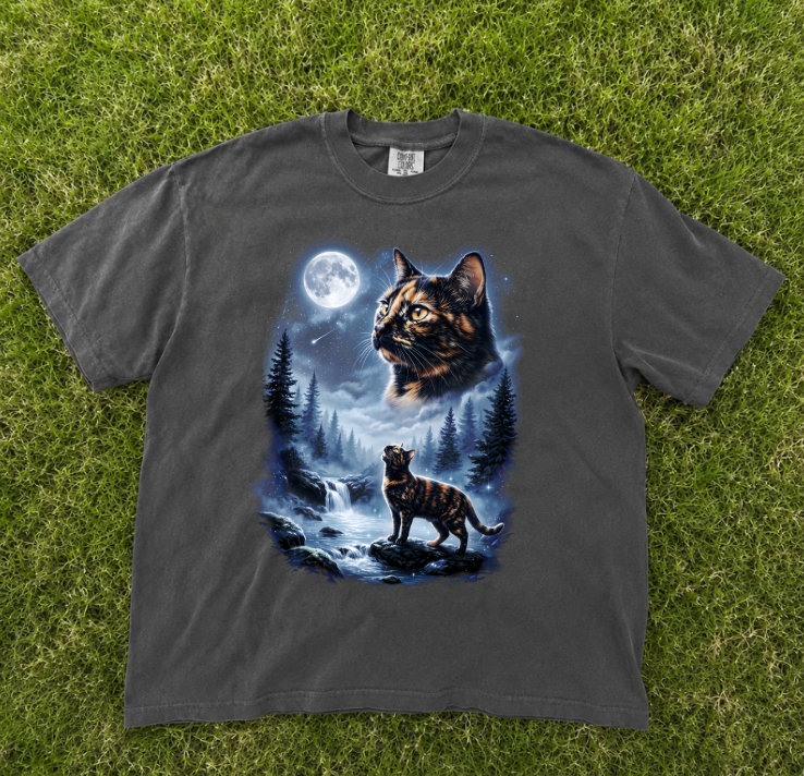 TORTOISESHELL CAT HOWLING TO THE MOON SHIRT TR-0075