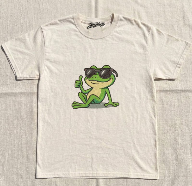 EMBROIDERED FROG WITH SUNGLASSES TEE XIU-0081