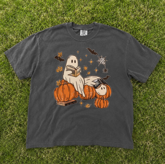 GHOST READING TEE, FOURTH WING GHOST TEE, BOOKISH HALLOWEEN TEE BN-00254