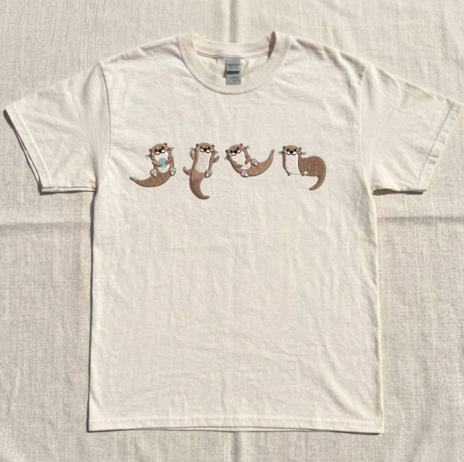 SEA OTTER HOLDING SHELL EMBROIDERED TEE BN-00041