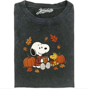 EMBROIDERED CUTE HAPPY AUTUMN SNOOPY TEE XIU-0090