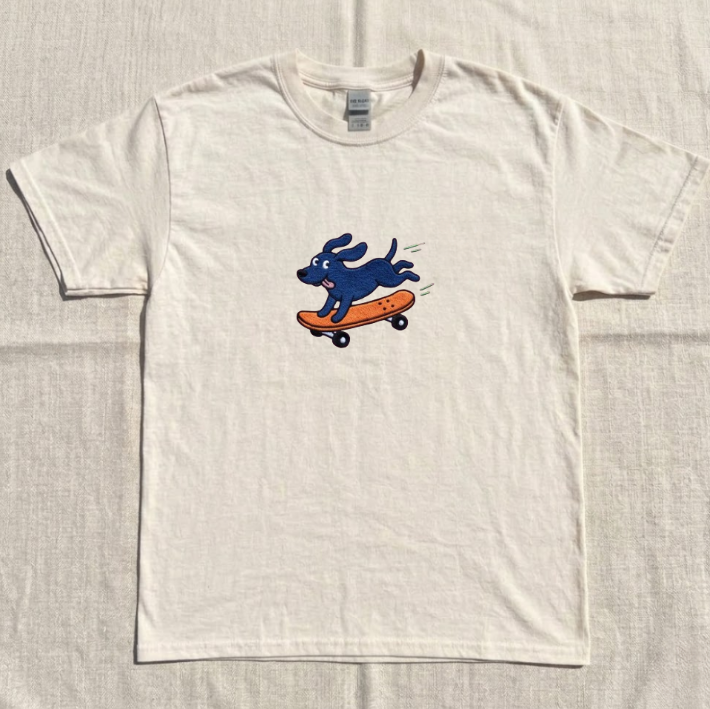 DOG ON SKATEBOARD EMBROIDERED TEE TR-0040