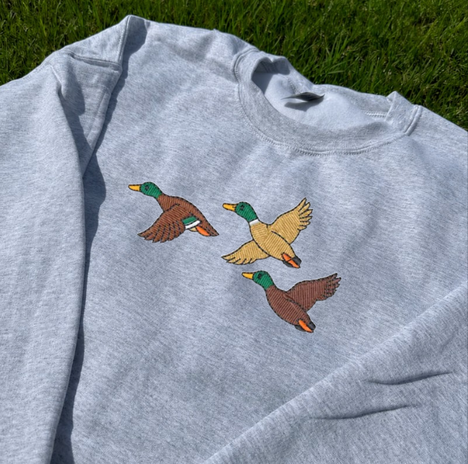 DUCK TRIO  EMBROIDERED TEE BN-00037