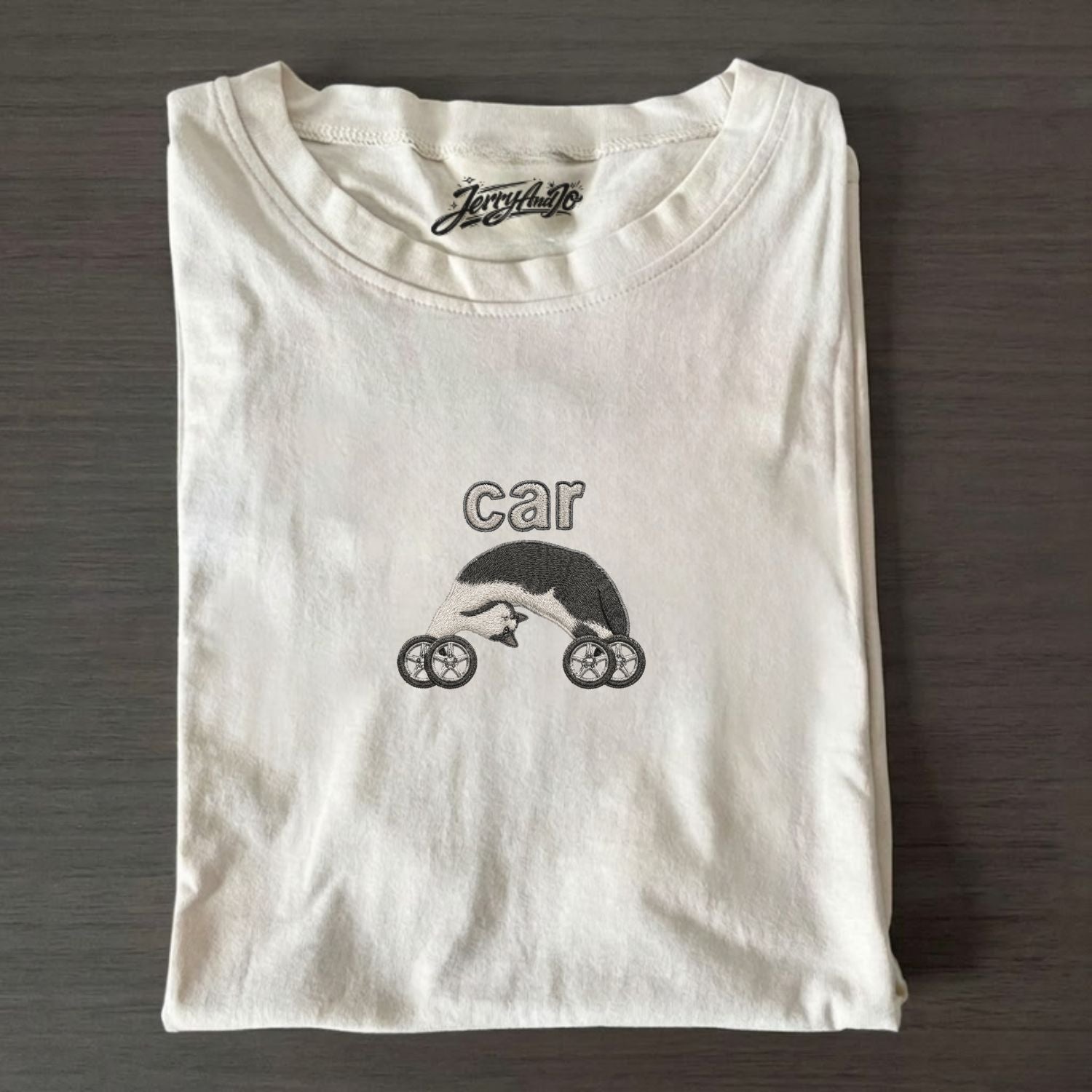 FUNNY CAT CAR EMBROIDERED TEE NN-0002