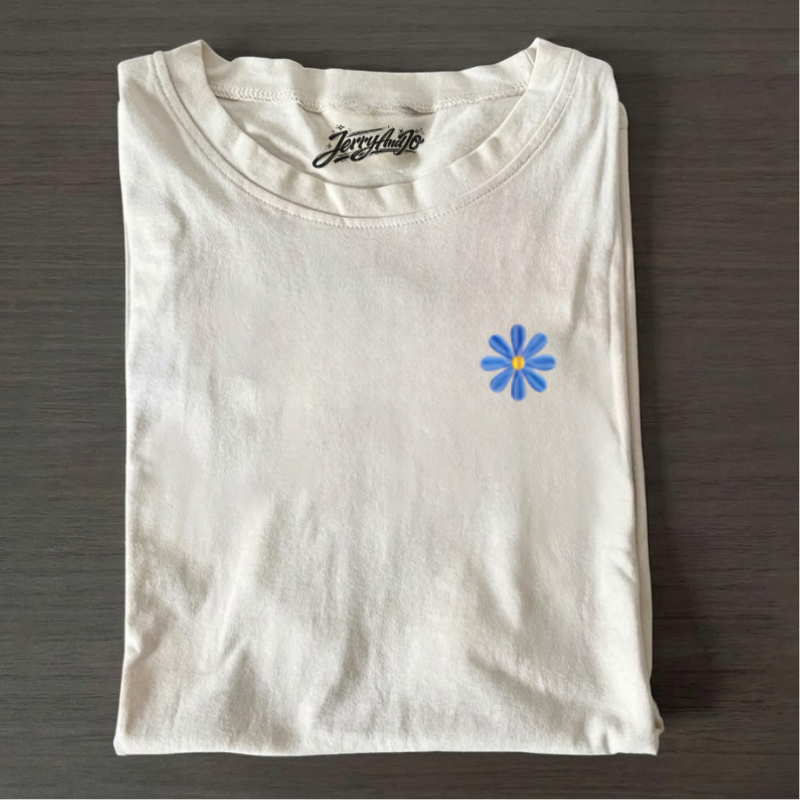 BLUE DAISY EMBROIDERED T-SHIRT, MINIMALIST FLORAL CREWNECK  LL - 0074
