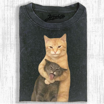 FUNNY HUGGING CATS VINTAGE T-SHIRT, CHAOTIC CAT MEME TEE, CUTE BUT EVIL CAT SHIRT, AESTHETIC PET LOVER GIFT, UNISEX GRAPHIC TEE, TREND BT-00103