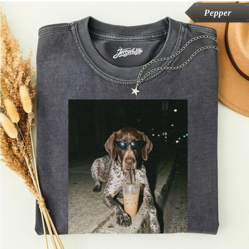 GERMAN SHORTHAIRED POINTER DRINKING ICED COFFEE SHIRT BT-00147