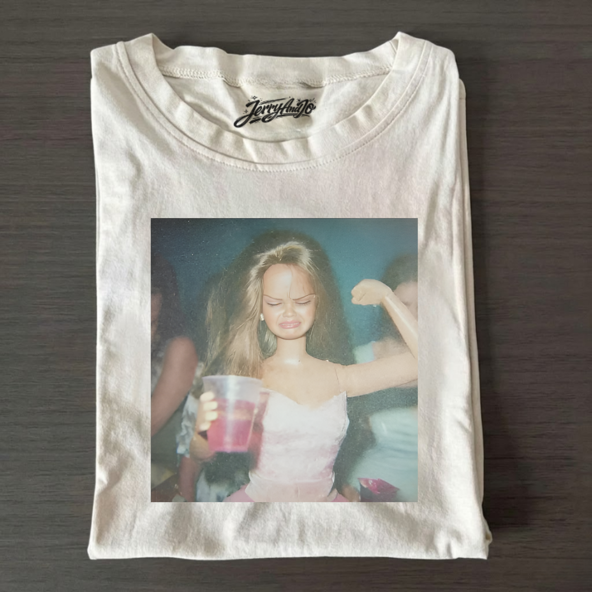 VINTAGE DOLL PARTY DRINKING TEE, RETRO 90S STYLE, BT_00008