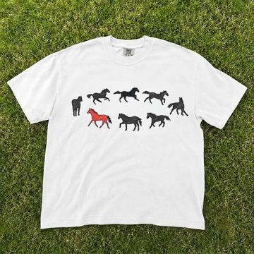 RUNNING HORSE TEE BLACK/ WHITE BT-0071