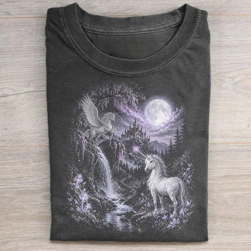 VINTAGE UNICORN PEGASUS CASTLE T-SHIRT, RETRO MYSTIC MYTHICAL CREATURE FULL MOON GRAPHIC TEE LL - 0274