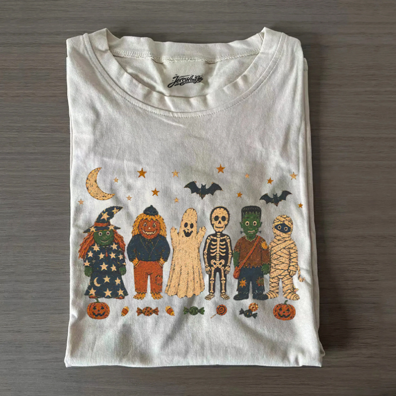 VINTAGE HALLOWEEN SPOOKY SEASON T-SHIRT  BT-00140