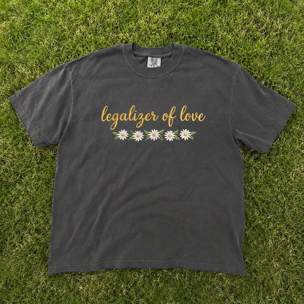 LEGALIZER OF LOVE DAISY EMBROIDERED TEE CT-0046