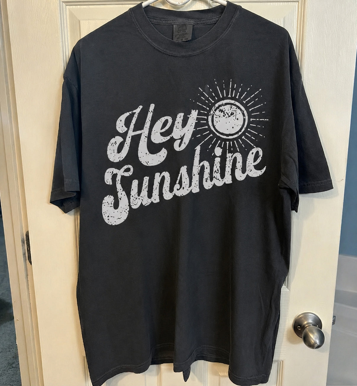 BE KIND SHIRTS, RETRO 70S STYLE, POSITIVITY, MOTIVATIONAL, HEY SUNSHINE TEE HHUE - 111