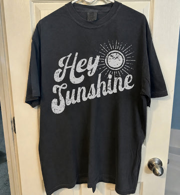 BE KIND SHIRTS, RETRO 70S STYLE, POSITIVITY, MOTIVATIONAL, HEY SUNSHINE TEE HHUE - 111