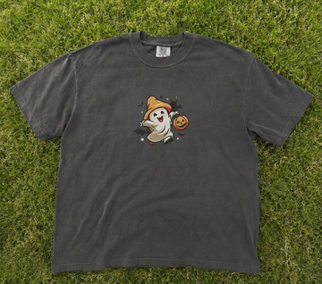 CUTE HALLOWEEN GHOST WITH WITCH HAT EMBROIDERED TEE AV-0050