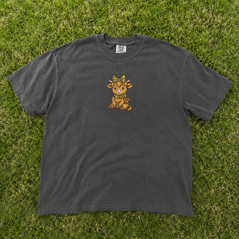 Highland Cow with Bow Design Tshirt, Back to school Gift B-0092