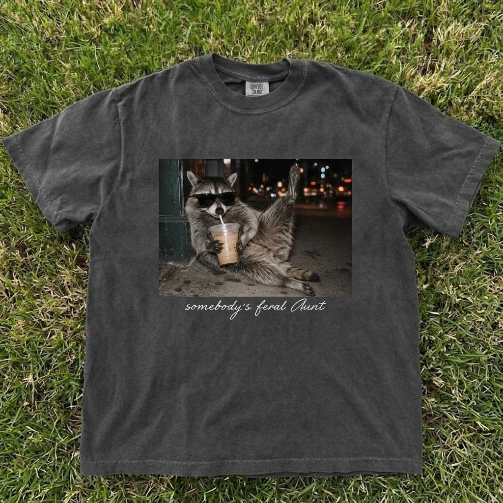 SOMEBODY’S FERAL AUNT COMFORT COLORS T-SHIRT LL- 0089