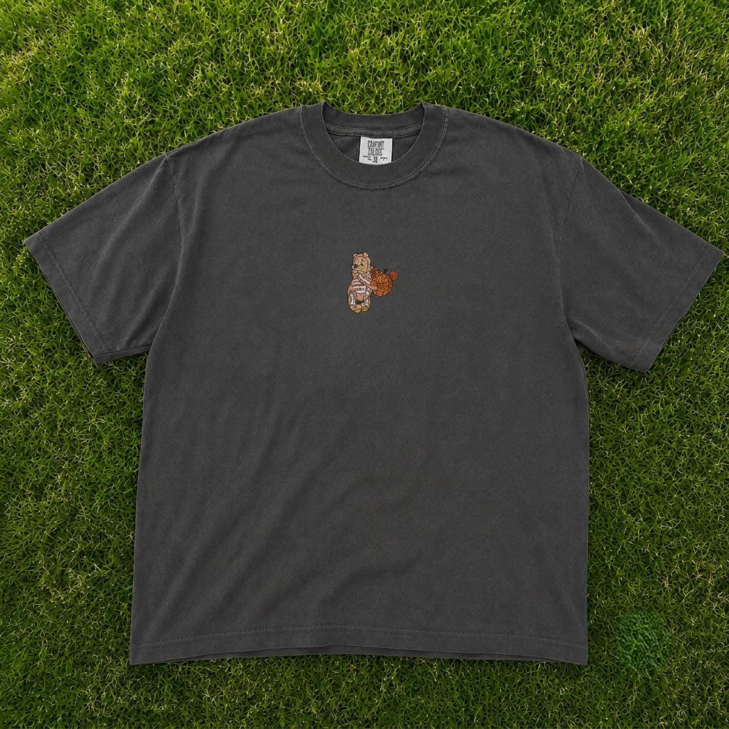 MINIMALIST HALLOWEEN BEAR EMBROIDERED TEE AV-0038