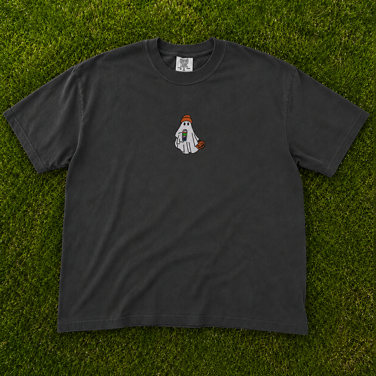 VINTAGE GHOST EMBROIDERED HALLOWEEN TEE AV-0031