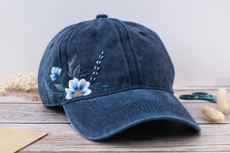 VINTAGE STYLE COTTON HAT, BOTANICAL GARDEN DESIGN, FOR NATURE LOVERS  QB-13