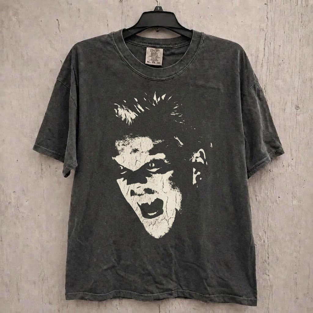 Vintage The Lost Boy Vampire Movie Graphic Tshirt Halloween Gift B-00183