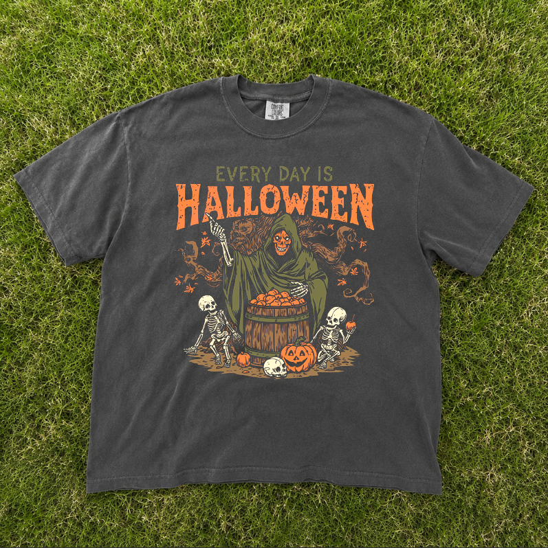 EVERY DAY IS HALLOWEEN GRAPHIC SHIRT MC-0111