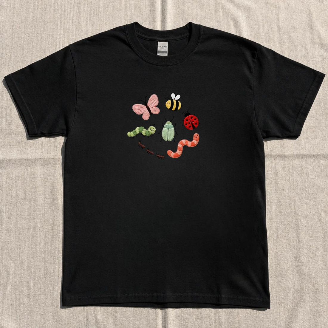 SUMMER INSECTS EMBROIDERED TEE NN-0049