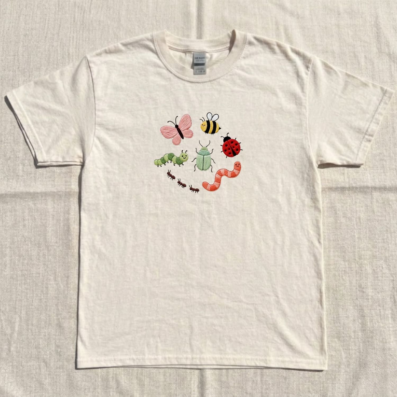 SUMMER INSECTS EMBROIDERED TEE NN-0049
