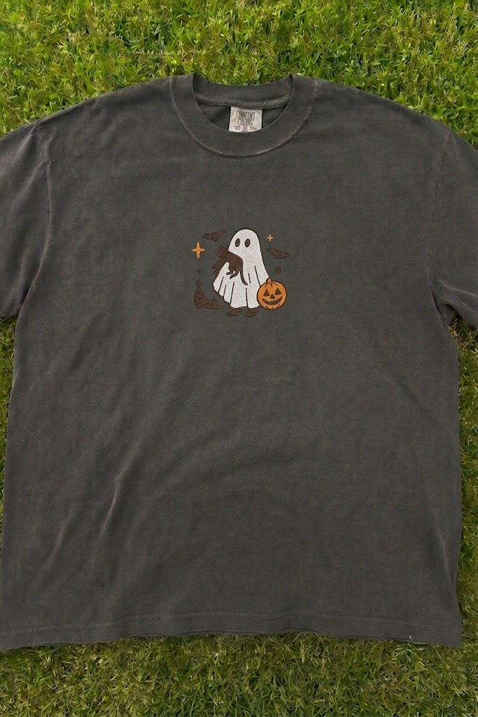 VINTAGE WHY CRAFTERS ARE OBSESSED WITH THIS GHOST PUMPKIN CAT EMBROIDERED TEE AV-0052