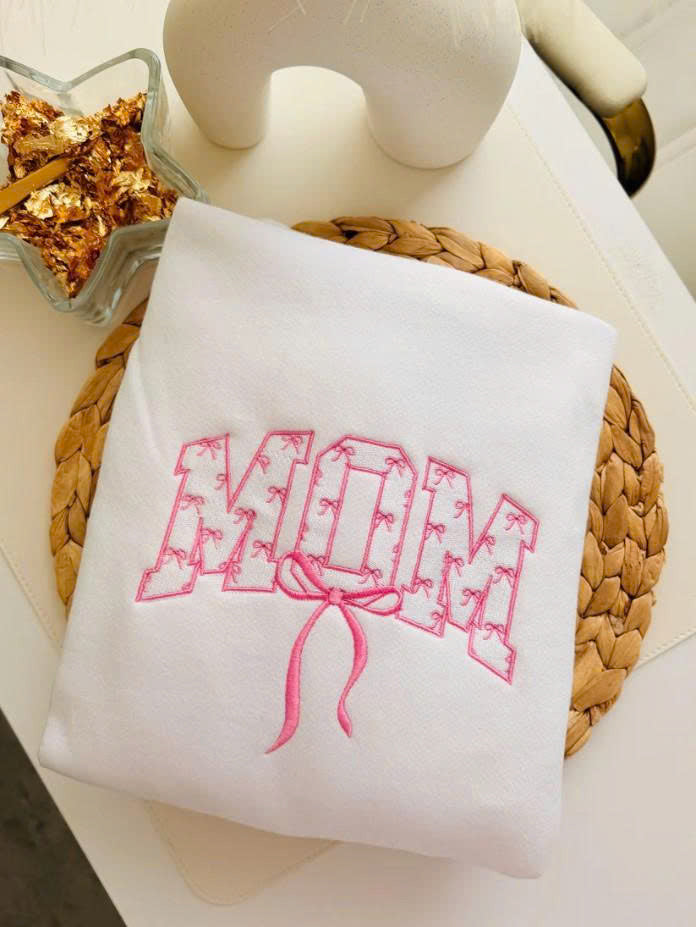 COQUETTE MOM HOODIE - SHIRT, CUTE PINK BOW MAMA SWEATSHIRT, SOFT GIRL AESTHETIC MOTHER'S DAY GIFT PH-0038